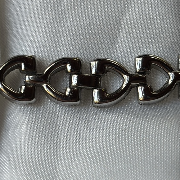 Stainless steel bracelet. - Picture 2 of 6